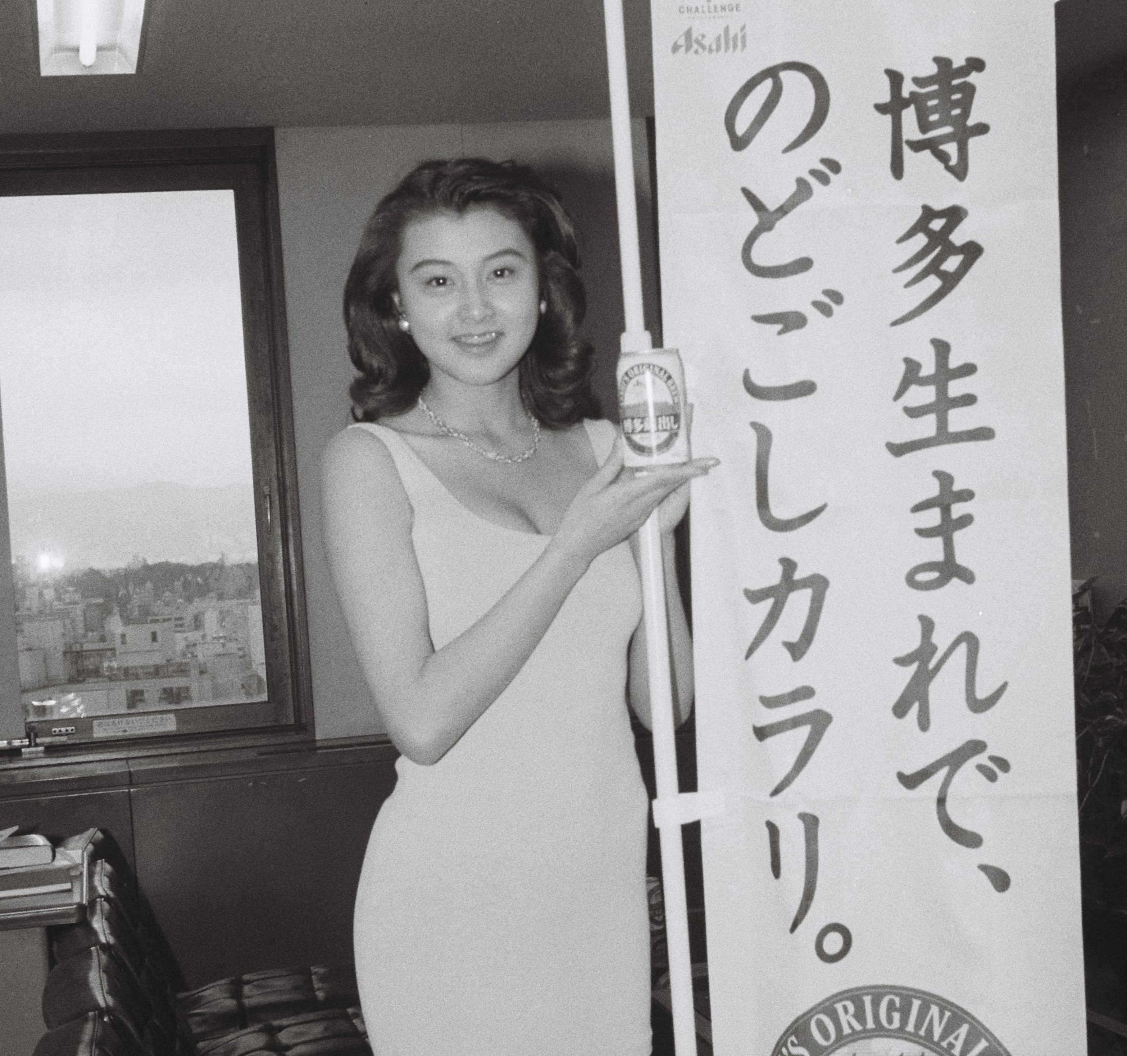 J-PHONEのCMで大ブレイク！再婚から9年54歳女優が歌舞伎役者