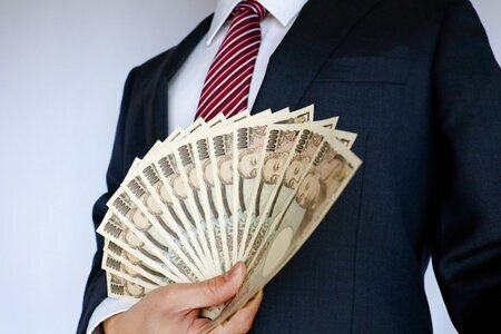 日本の勤労者世帯 貯蓄額の金額別割合を示すグラフ