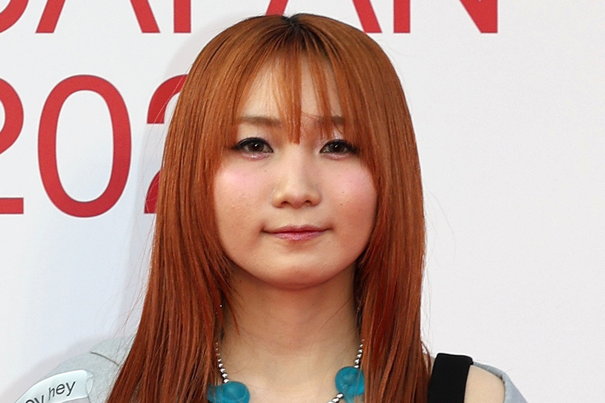 YOASOBIとトヨタセンチュリーSUVが音楽賞で華麗な共演