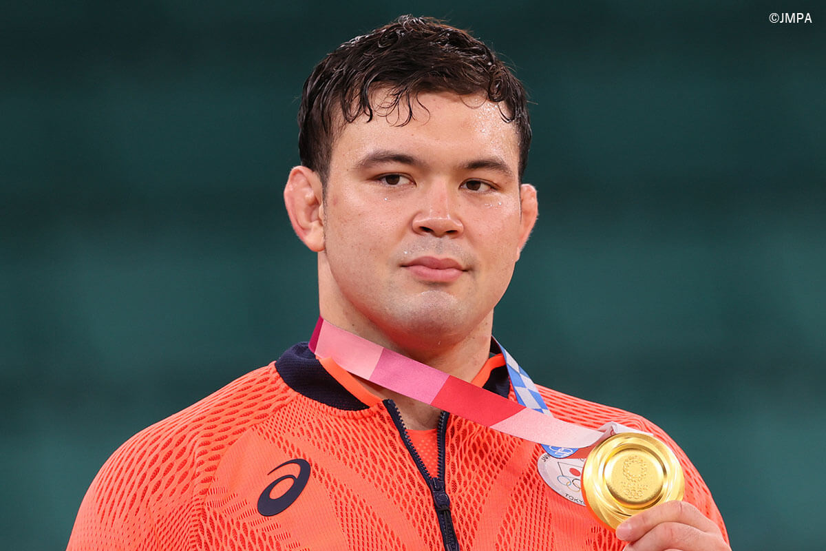 東京五輪柔道金メダリスト、新日本プロレス入団を発表したウルフ・アロン選手