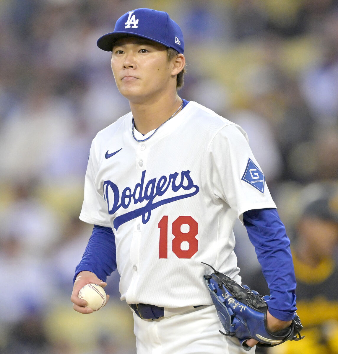 先着4万人に配布された山本由伸のボブルヘッド人形 - スポニチ