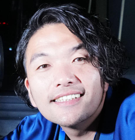 「痩せ過ぎ」「ほっそ」39歳人気芸人、“激やせ”激変ショットに反響続々「だれ！？」