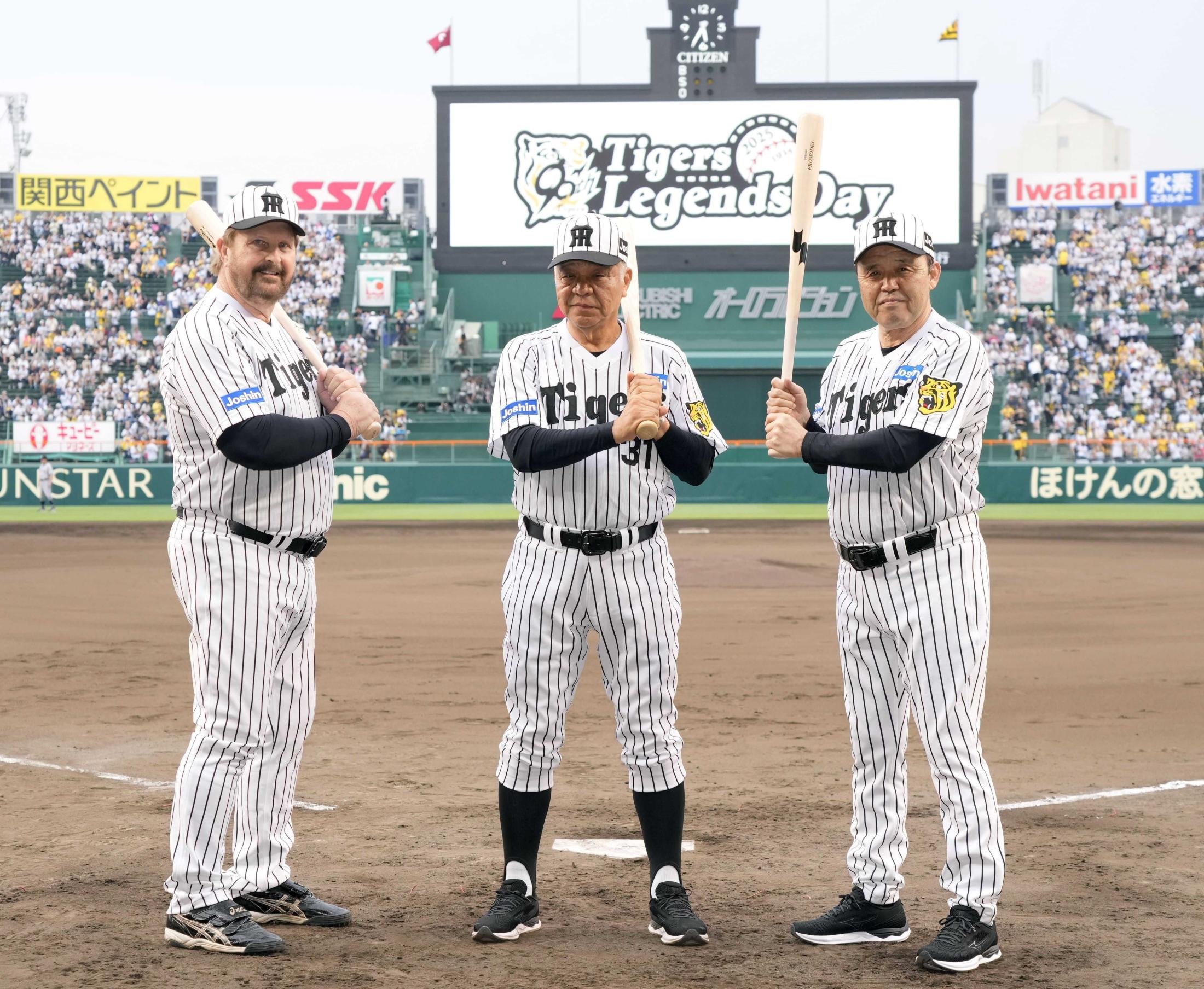 レア　バックスクリーン　3連続　ホームラン　バース　掛布　岡田　猛虎列伝　BBM レアバックスクリーン3連続ホームランバース掛布岡田猛虎列伝BBM