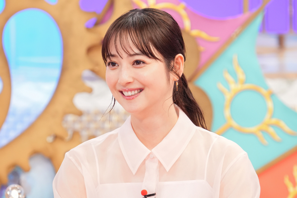 佐々木希、『1周回って知らない話SP』出演時の様子