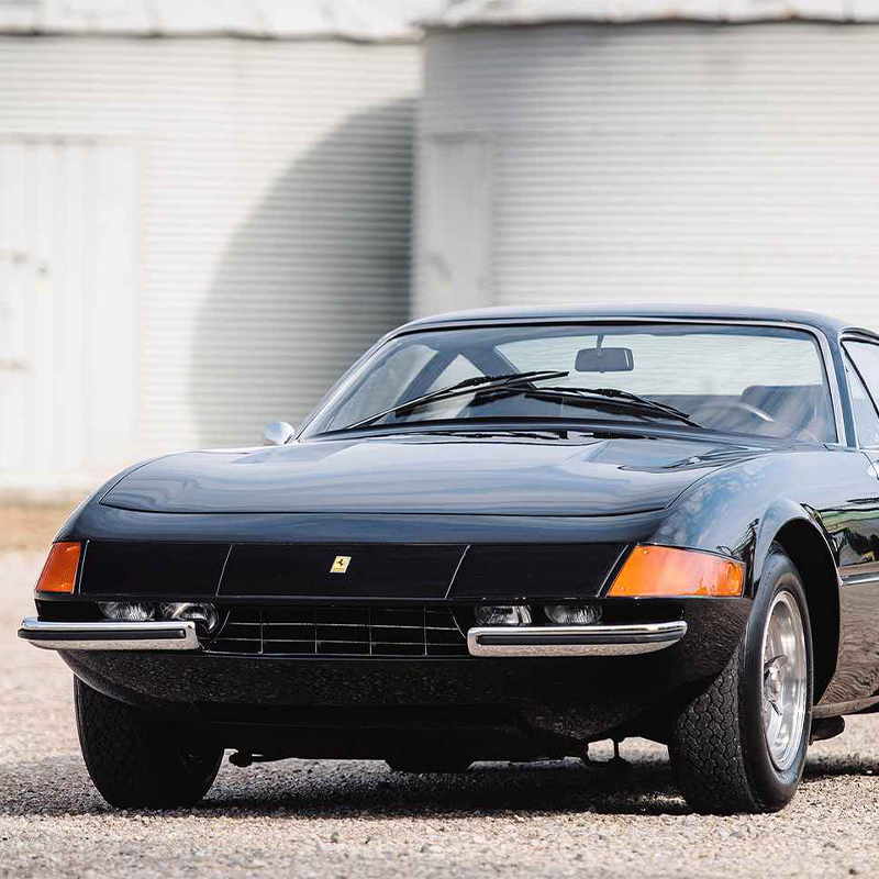 フェラーリ 365GTB／4 デイトナは、旧世代FRフェラーリの最後を