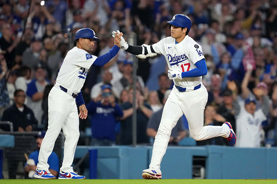 LA Times ロサンゼルスタイムズ ドジャース 大谷翔平 51-51 額縁