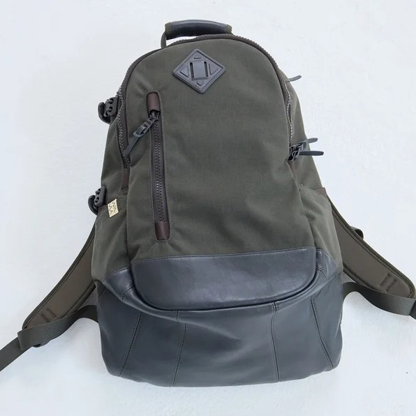 大人の名品リュック】20年愛され続けるビズビムの定番シリーズに