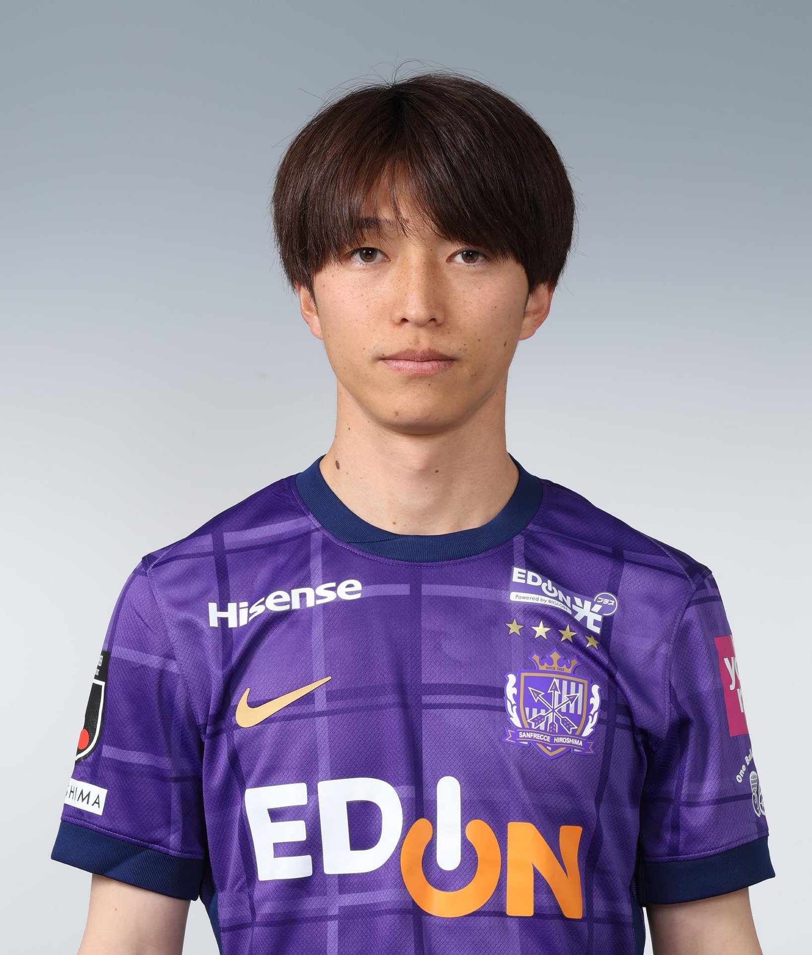 サンフレッチェ広島　井上潮音　レプリカユニフォーム 20250703-00010011-chugoku-000-