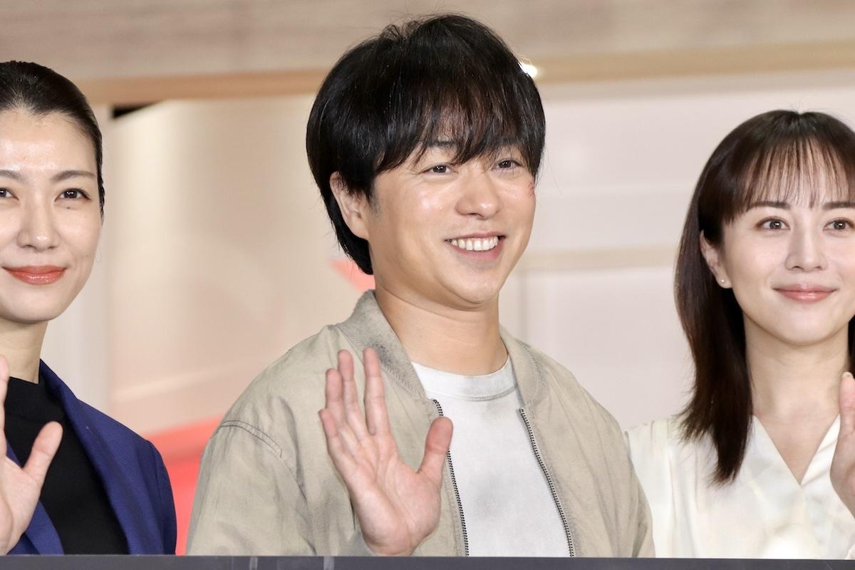 ドラマ放送局占拠 武蔵三郎(櫻井翔)着用衣装ジャケットMサイズ 20250711-01277445-the_tv-000-1