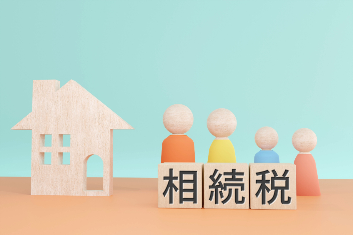 親の死後、相続した実家と土地の相続税について、半年経過しても税務署からお尋ねが届かず不安に思う状況