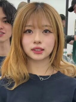 【1万8000回再生】「切りっぱなしボブ」をオーダーした女性　可愛く大変身した姿に大満足の笑顔(LIMO)