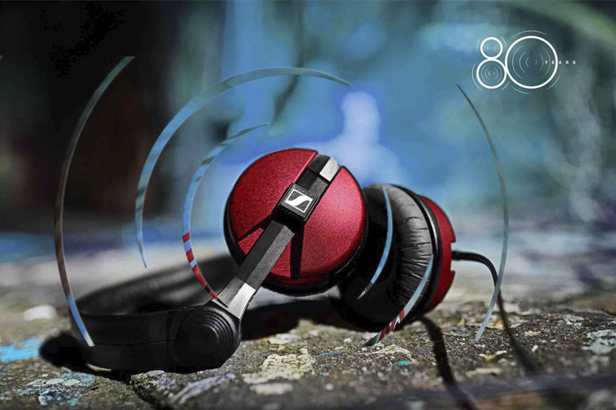 ゼンハイザー、ヘッドホン「HD 25」特別モデル「Ruby Red」が80