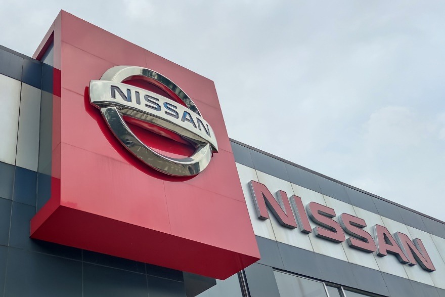 日産自動車の現状を示す本社ビル（日産 経営状況）