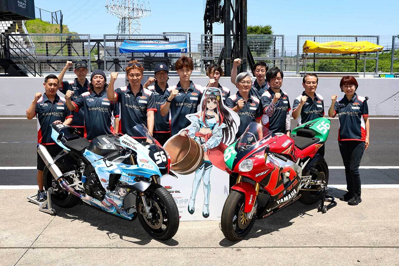 ばくおん!!　浜口レーシング　KTM　鈴鹿8耐　チームタペストリー ばくおん!! 浜口レーシング KTM 鈴鹿8耐 チームタペストリー