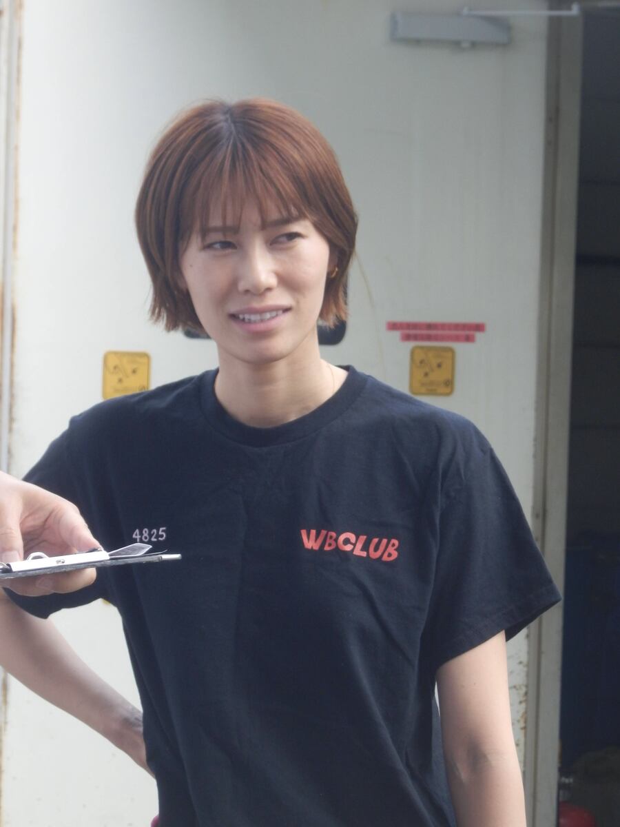 Amazon.co.jp: ボートレース 倉持莉々 選手 サインカード ONE