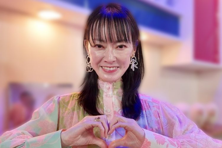 女優 遠野なぎこさんの写真。自宅で遺体発見のニュースに関連