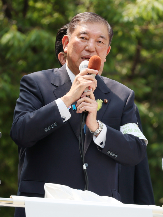 石破茂首相が参議院選挙運動開始日に応援演説を行う様子