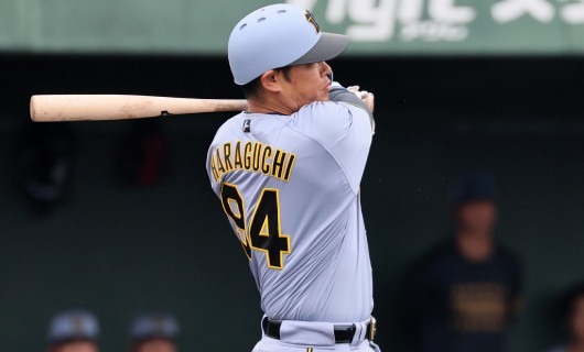 阪神タイガース、94番原口文仁ユニホーム勝負強い 阪神タイガース、94番原口文仁ユニホーム勝負強い 阪神