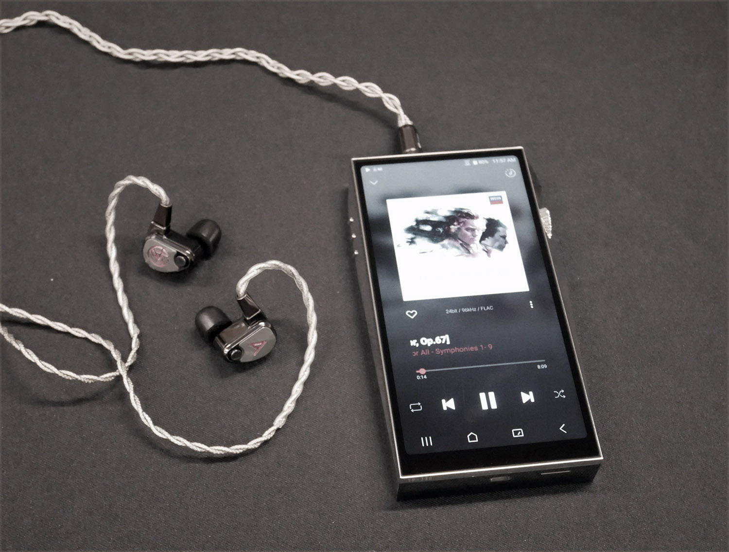 両者合わせて100万円超！ Astell&Kernのデジタルプレーヤー
