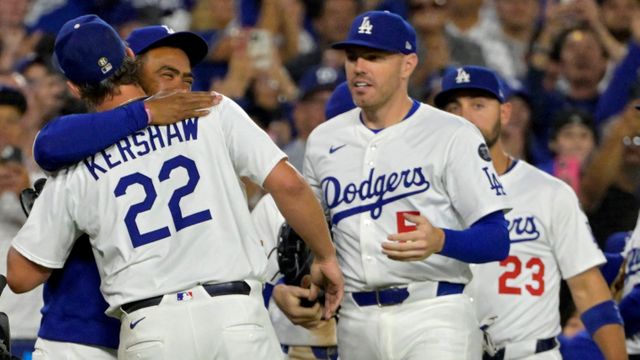 クレイトン・カーショウ フィギュア　ドジャースタジアム2022年来場特典 mlb-181017bob02_1.jpg