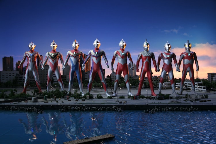 横浜開港150周年記念 劇場映画 大決戦ウルトラ8兄弟 台本 円谷プロ 2008 91YDJTPvDlL._AC_SY200_QL15_.jpg