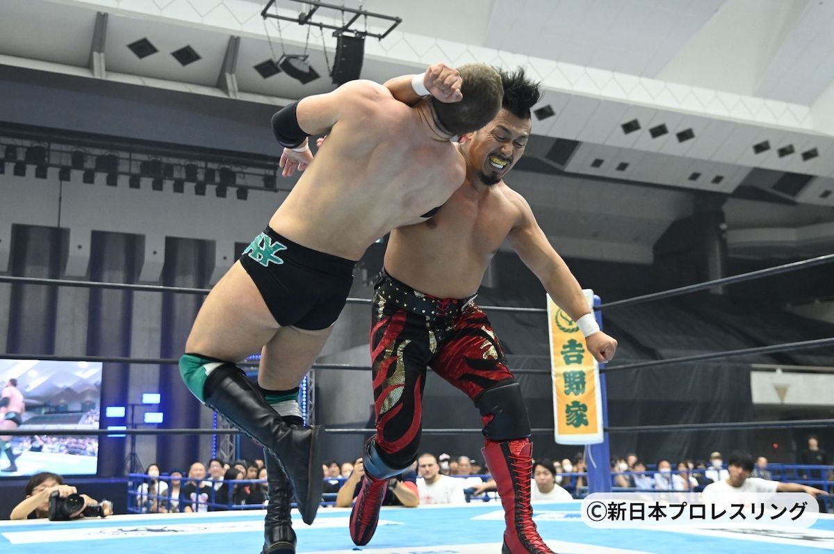 新日本プロレス　アクスタくじ　ヒロム　鷹木　辻 25選手収録&あたり付き！12月27日(水）から書店・一般小売店で