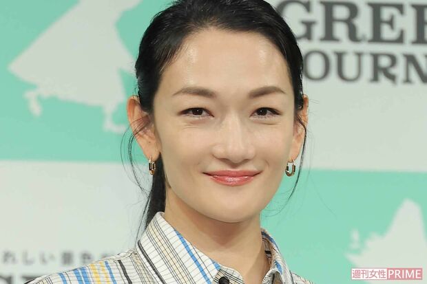 モデルの冨永愛さん、釧路湿原の環境保護とメガソーラー建設について発言