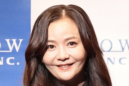 30kg減量の華原朋美 美脚ミニスカ姿が大反響「また痩せました？」「年齢不詳！」「スタイル抜群」