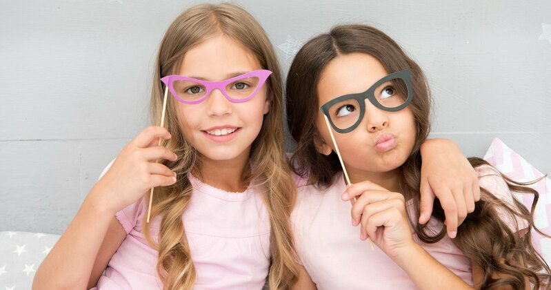 子どもの地頭と言語力を育む、親子での読み聞かせの様子