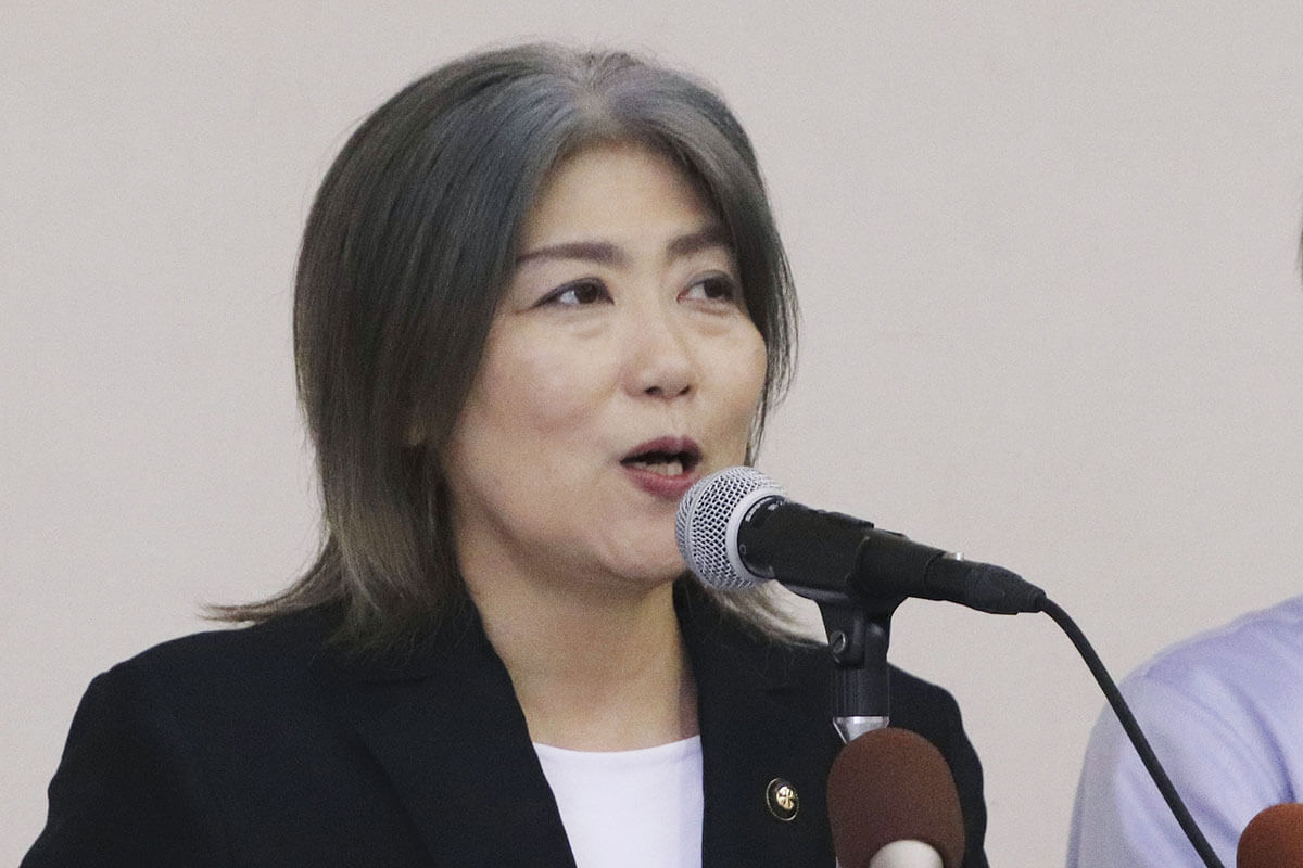 伊東市の田久保眞紀市長、学歴詐称疑惑に関する会見で涙