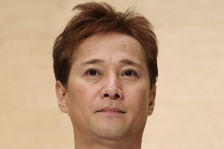 重要な問題が残ると語る中居正広氏（時事通信フォト）