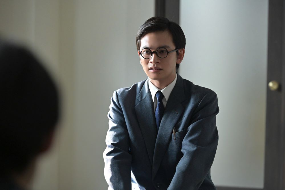 連続テレビ小説 あんぱん　ポスター　高知　限定　今田美桜　北村匠海　メッセージ付 今田美桜さんが駆ける！朝ドラ「あんぱん」ポスター公開 3