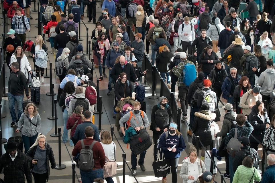 国際情勢を受けて海外移住を考えるアメリカ合衆国の人々