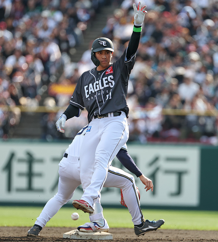 楽天・小郷裕哉 逆襲を誓う「また一からというか、試合に出続け