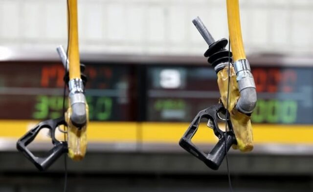 「99%水」のガソリン販売、続出する「車停止」被害…韓国のセルフスタンド、驚きの燃料分析結果 「99%水」のガソリン販売、続出する「車停止」被害…韓国のセルフスタンド、驚きの燃料分析結果