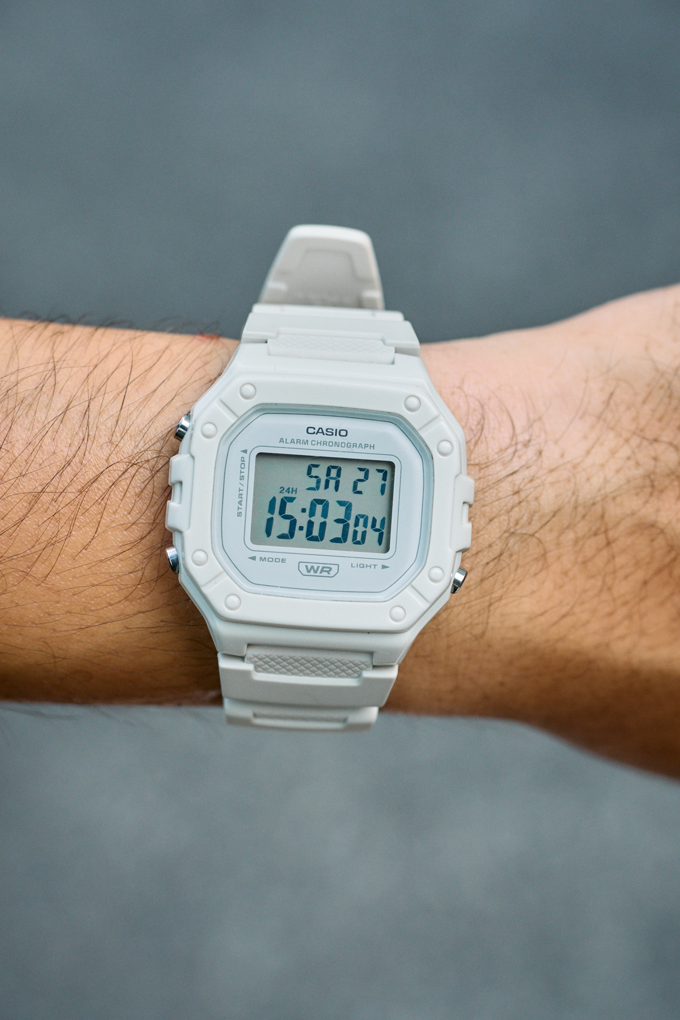 G-SHOCK 5442 ホワイト 大発見】この夏、G-SHOCKは“白”が正解！3人の“G党”からスタイル