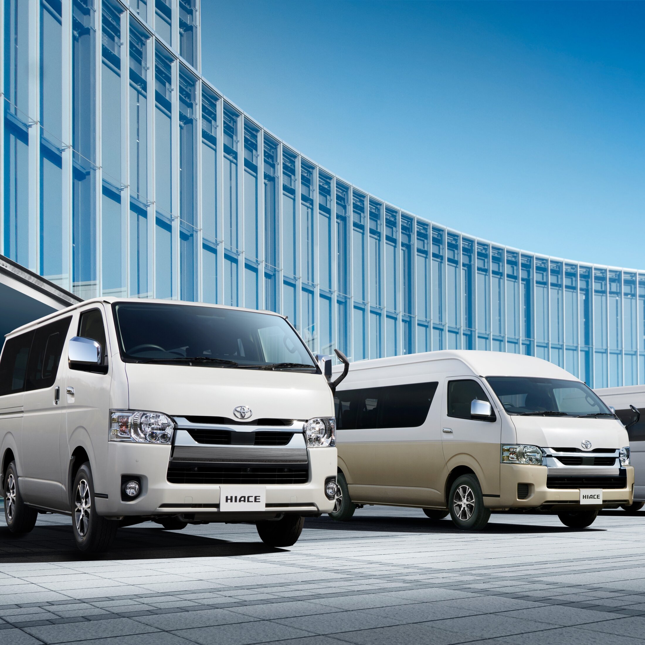 さ*な様 新車外し　ハイエース 2025年制　ブリヂストン　195/80R15 トヨタ 【2025年製 新車外し品】トヨタ 200系 ハイエース 純正