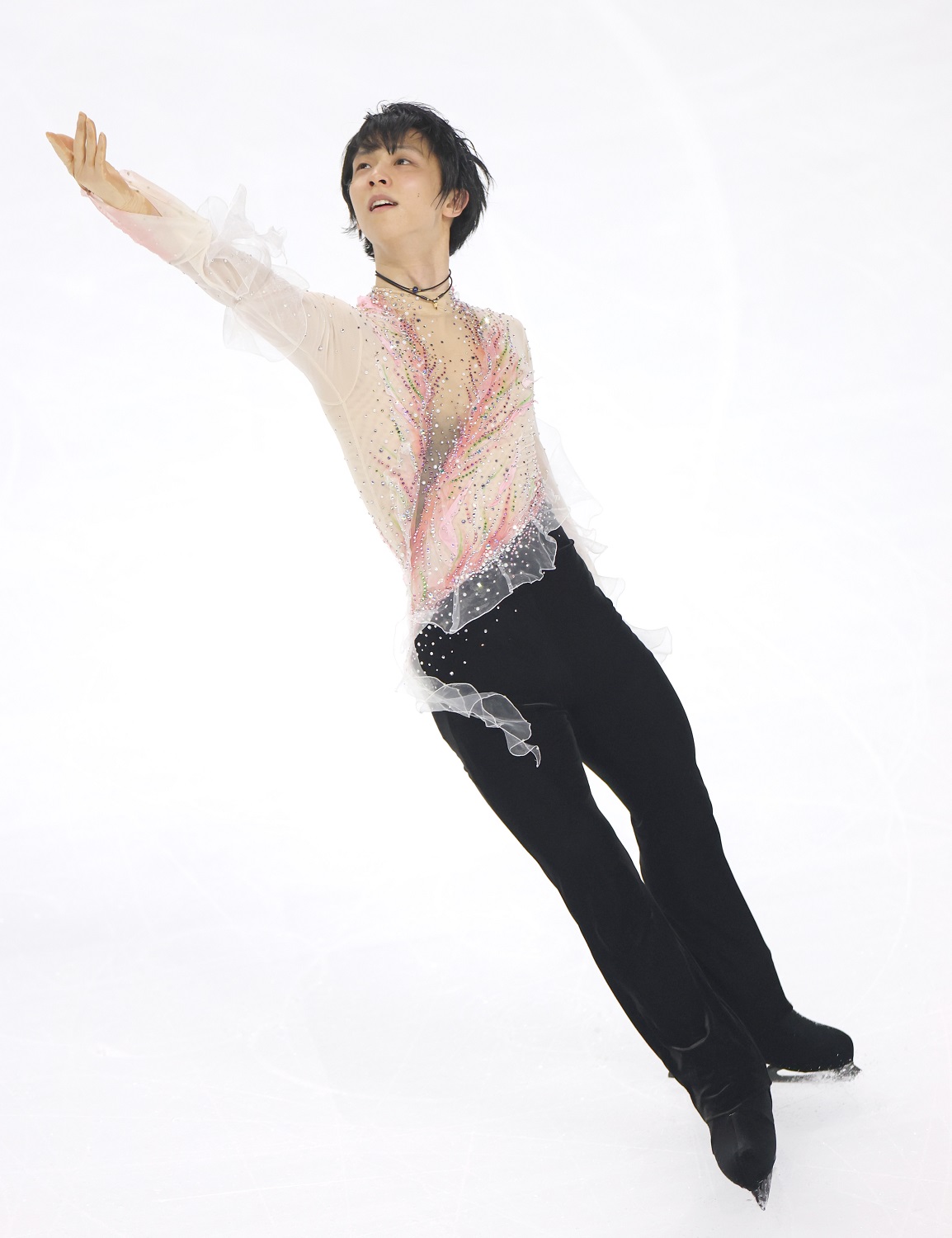 仙台の新リンク開館イベント「The First Skate」で演技する羽生結弦さん