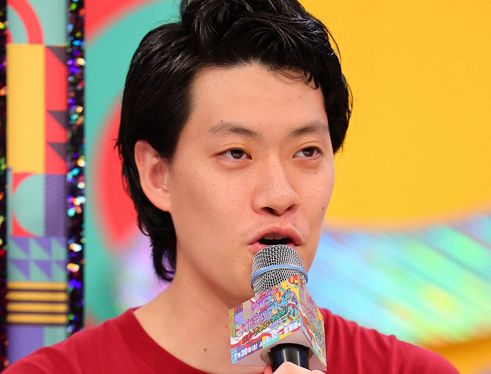 霜降り明星・粗品さんがYouTubeで税金支払いの苦境を語る