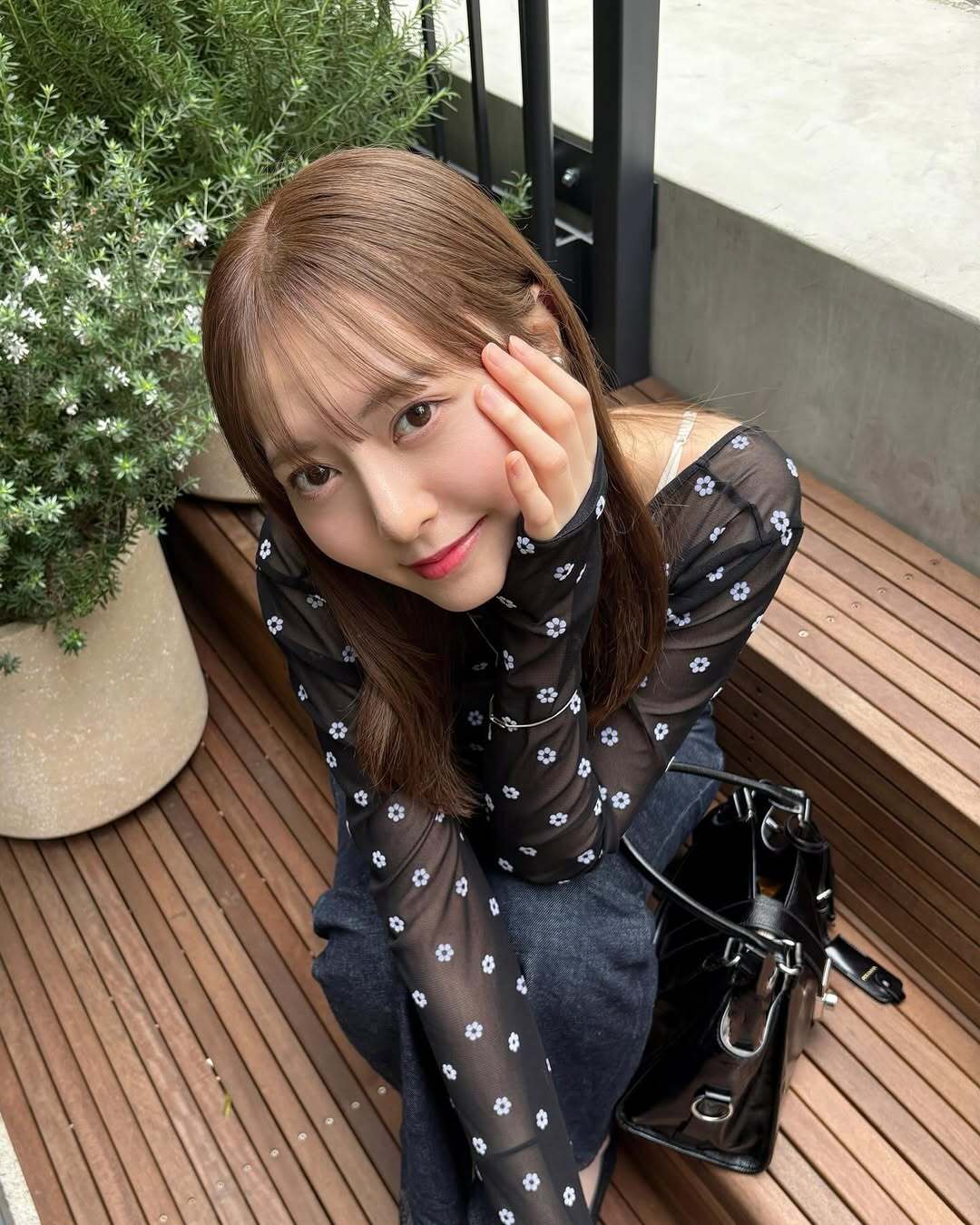 ソフトバンクホークス ユニフォーム HKT48 コラボ 森保まどか #48 なんだこの格好は!!」元HKT48森保まどか、大胆衣装でひつじの