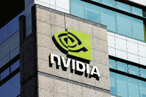 エヌビディア時価総額、上場企業初の４兆ドル超え…日本株トップのトヨタの１５倍