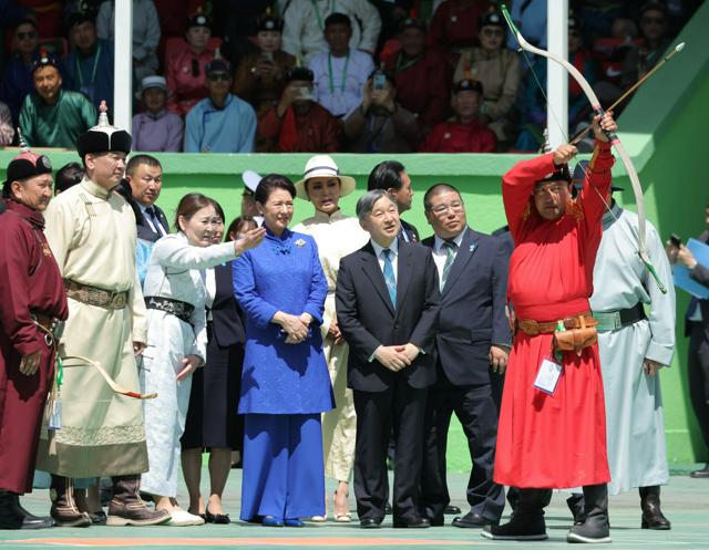 天皇、皇后両陛下、モンゴル最大の祭典「ナーダム」開会式に出席