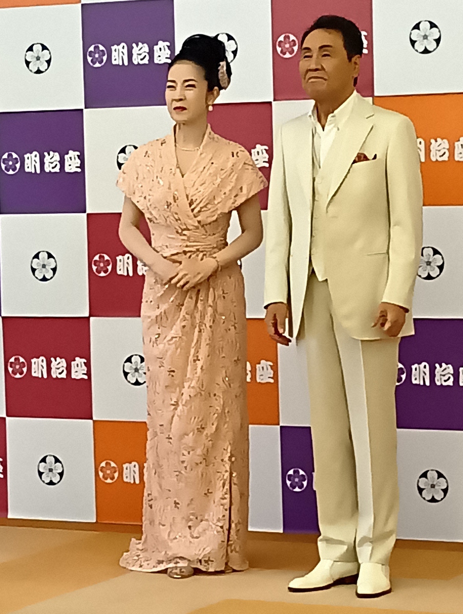 五木ひろし、体調不良で明治座公演を中止 緊急入院でドクターストップ