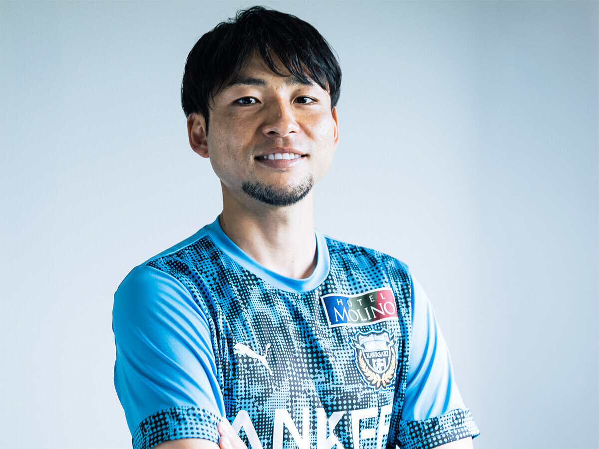 川崎フロンターレ 小林悠 等身大　タペストリー 川崎フロンターレ 小林悠選手 等身大タペストリー FW11/小林 悠