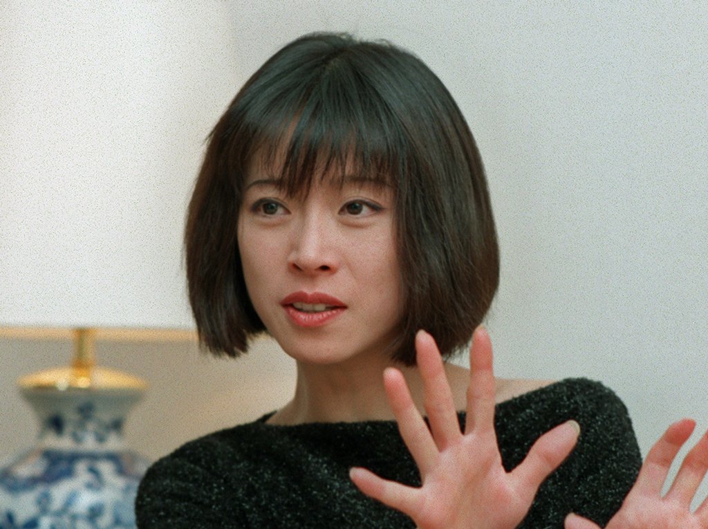 中森明菜さん、還暦を迎え歌唱映像が話題に。NHKや夜ヒットなど過去の貴重なパフォーマンス