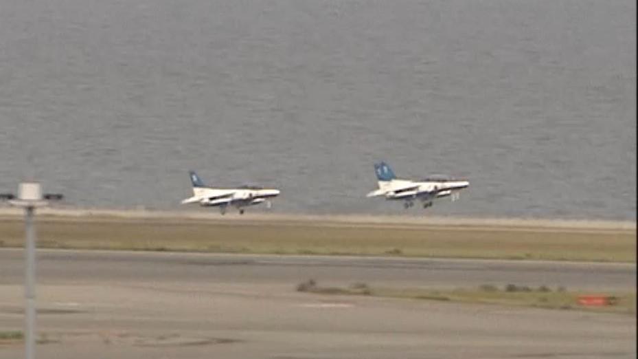 (金曜日まで最終値下げ❗️)ブルー・インパルス　2枚　ブルーインパルス(傷あり) 🔴LIVE | JASDF Blue Impulse Aerobatic Flight in Himi