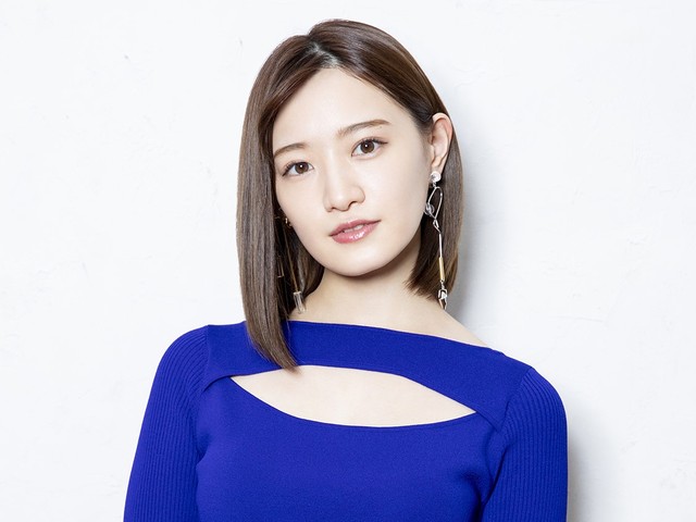 元乃木坂のプロ雀士・中田花奈 背中丸見え&“手だけ”のカット公開