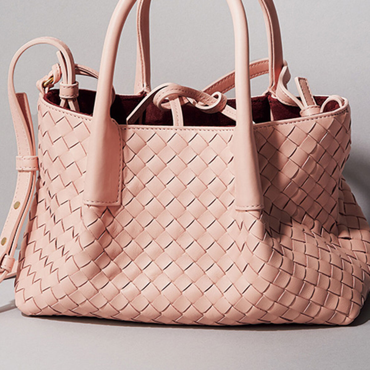 ボッテガべネタ　BOTTEGA VENETA サイズ40 BOTTEGA VENETA - ボッテガヴェネタ レザー イントレチャート
