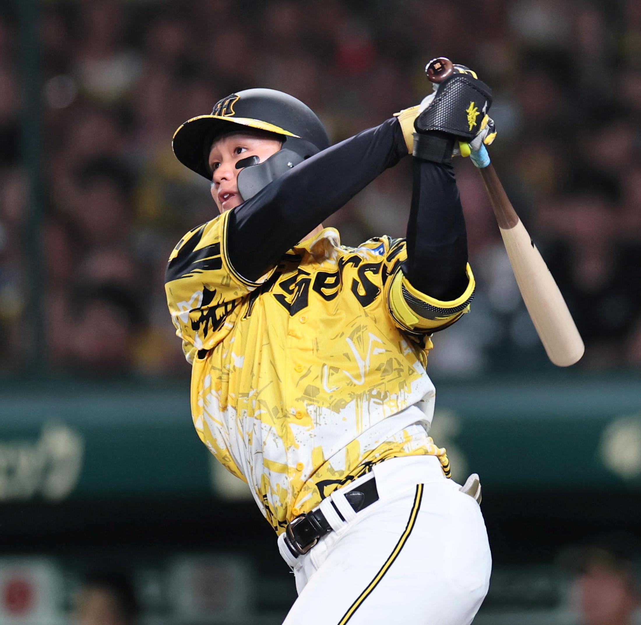 阪神 森下が七回に同点弾！自己最多タイ16号ソロ（デイリー