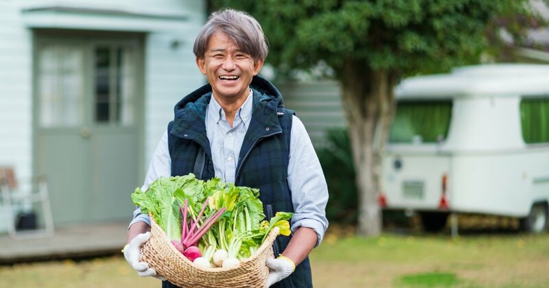 定年後の地方移住で想定される自然豊かな暮らしのイメージ